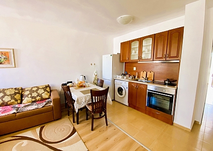 Велика двокімнатна квартира з видом на море. Фото 12