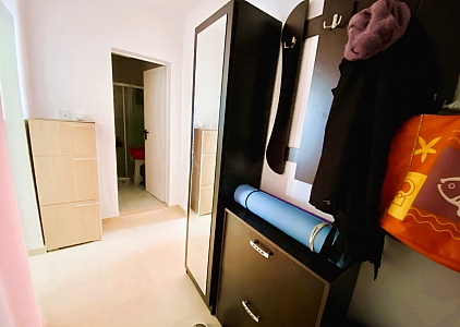 Простора двокімнатна квартира за 500 метрів від моря. Фото 10