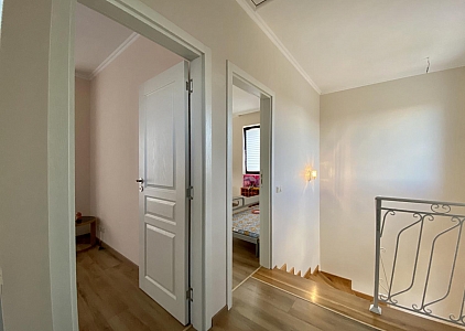 Новый современный дом в пригороде Бургаса. Photo 12