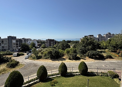 Квартира с двумя спальнями в отличном жилом комплексе. Фото 11