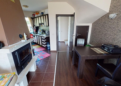 Двухэтажный таунхаус с двориком рядом с Солнечным Берегом. Фото 3