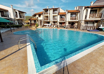 Двухэтажный таунхаус по недорогой цене около Солнечного Берега. Фото 11