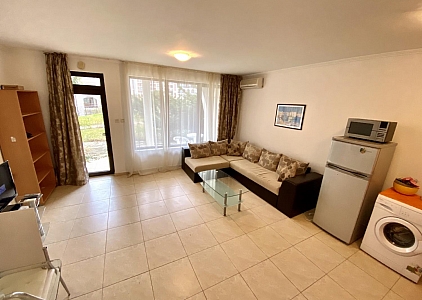 Квартира с одной спальней и английским двориком. Фото 6