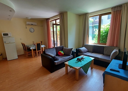 Große Wohnung mit Innenhof in der ersten Reihe im SPA-Komplex. Foto 14