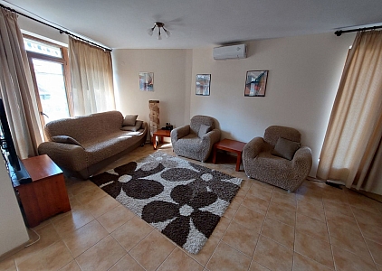 Большой дом с пятью спальнями в большом комплексе в 3 км. от моря. Foto 21