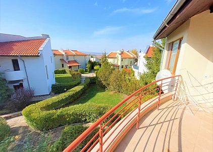 Большой дом с пятью спальнями в большом комплексе в 3 км. от моря. Foto 11