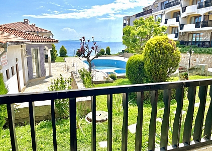 Large studio with beautiful sea views. Photo 1 Large studio with beautiful sea views. Photo 1