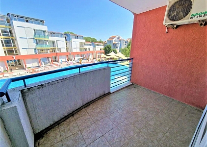 Spacious one-bedroom apartment in a beautiful complex. Photo 6