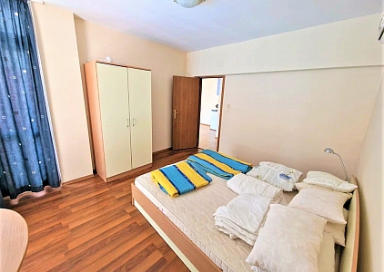Spacious one-bedroom apartment in a beautiful complex. Photo 13