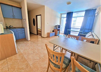Spacious one-bedroom apartment in a beautiful complex. Photo 1