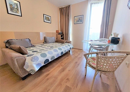 Двухкомнатная квартира в красивом комплексе. Фото 9