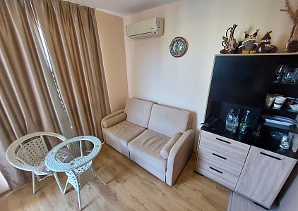 Двухкомнатная квартира в красивом комплексе. Фото 15