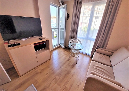 Двухкомнатная квартира в красивом комплексе. Фото 22