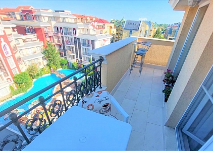 Красивая двухкомнатная квартира на Солнечном берегу. Фото 3