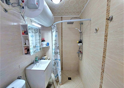 Красивая двухкомнатная квартира на Солнечном берегу. Фото 15