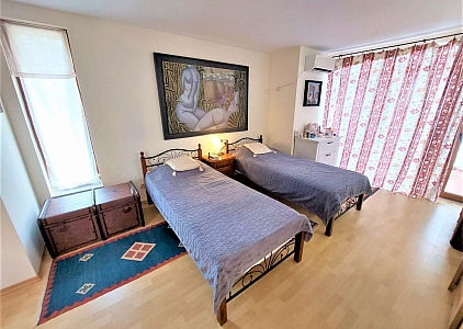 Новый таунхаус с большой лужайкой в отличном комплексе . Foto 21