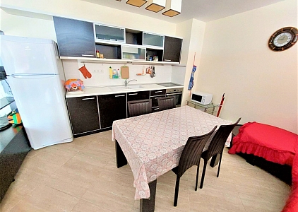 Geräumige Zweizimmerwohnung 150 Meter vom Meer entfernt. Foto 5