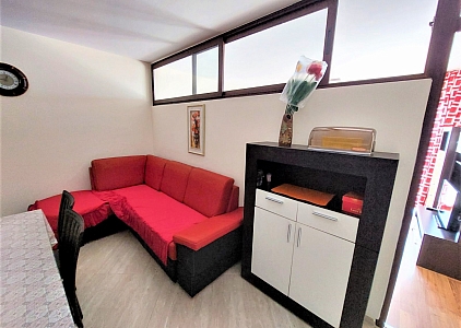 Geräumige Zweizimmerwohnung 150 Meter vom Meer entfernt. Foto 4