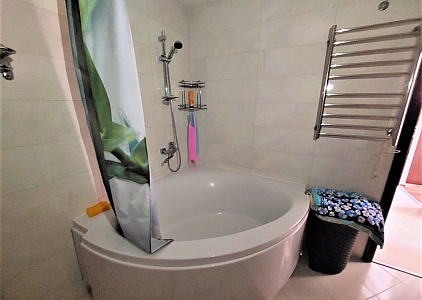 Geräumige Zweizimmerwohnung 150 Meter vom Meer entfernt. Foto 27