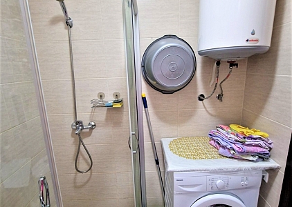 Красивая двухкомнатная квартира в пешей доступности к морю. Фото 16