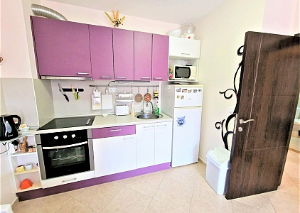 Красивая двухкомнатная квартира в пешей доступности к морю. Фото 14