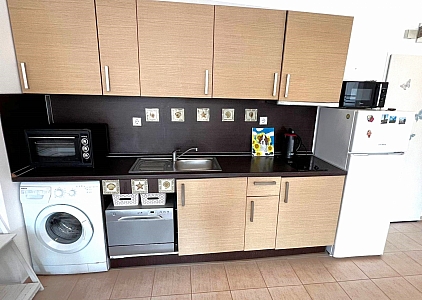 Prostorný byt s výhledem na hektary první linie. Foto 4 Prostorný byt s výhledem na hektary první linie. Foto 4