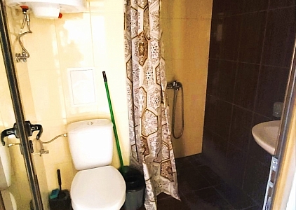 Двухкомнатная квартира в 350 метрах от моря по выгодной  цене. Фото 8 Двухкомнатная квартира в 350 метрах от моря по выгодной  цене. Фото 8