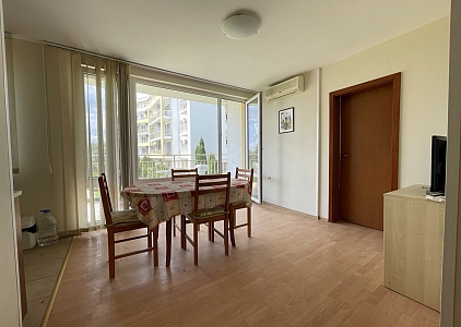 Apartment mit Meerblick in einer ausgezeichneten Anlage. Foto 2