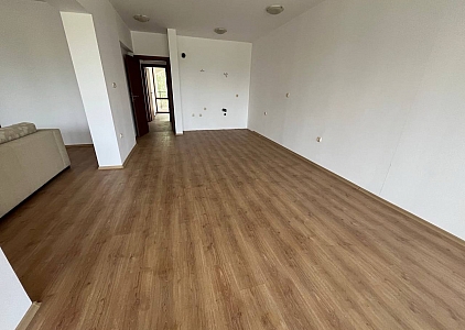 Velký byt v dobrém komplexu. Foto 11