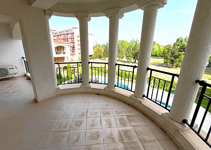 Velký byt v dobrém komplexu. Foto 2