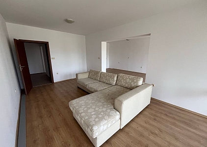 Velký byt v dobrém komplexu. Foto 12