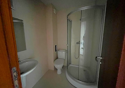 Velký byt v dobrém komplexu. Foto 18