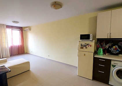 Einzimmerwohnung in Pomorie, 150 Meter vom Strand entfernt. Foto 11