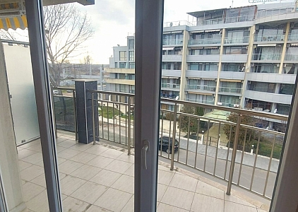 Kawalerka w pięknym kompleksie na wybrzeżu . Zdjęcie 5