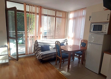 Prostorný byt s 1 ložnicí (vlastně dvěma) v komplexu Sun City 1. Foto 13