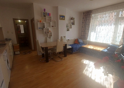 Trzypokojowe mieszkanie w dużym kompleksie rodzinnym. Zdjęcie 3 Trzypokojowe mieszkanie w dużym kompleksie rodzinnym. Zdjęcie 3