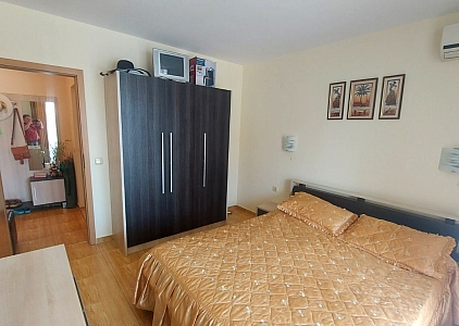 Dvoupokojový apartmán s výhledem na bazén v luxusním komplexu. Foto 6 Dvoupokojový apartmán s výhledem na bazén v luxusním komplexu. Foto 6