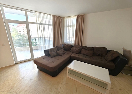 Large apartment with a pool view in a residential complex. Photo 10 Large apartment with a pool view in a residential complex. Photo 10