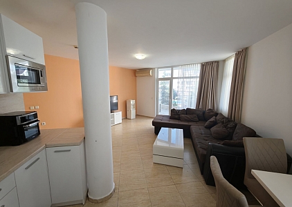 Large apartment with a pool view in a residential complex. Photo 13 Large apartment with a pool view in a residential complex. Photo 13