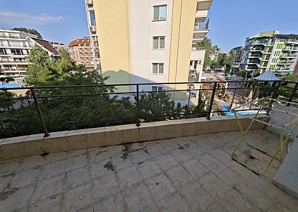 Large apartment with a pool view in a residential complex. Photo 19 Large apartment with a pool view in a residential complex. Photo 19