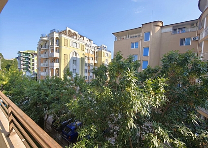 Large apartment with a pool view in a residential complex. Photo 33 Large apartment with a pool view in a residential complex. Photo 33