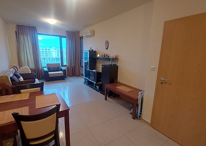One bedroom apartment at a great price. Photo 2