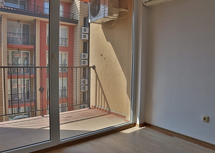 Geräumige Dreizimmerwohnung in einer hervorragenden Anlage. Foto 11