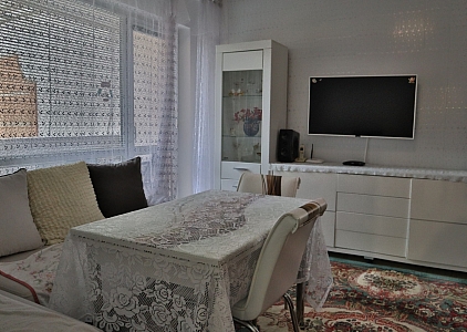 Dreizimmerwohnung in einer schönen kleinen Anlage. Foto 2