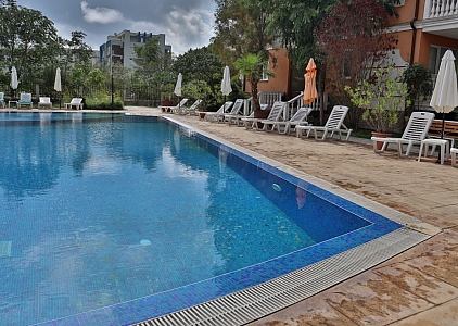 Dreizimmerwohnung in einer schönen kleinen Anlage. Foto 1