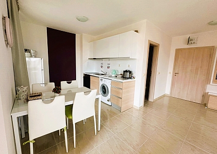 Duży apartament z bocznym widokiem na morze w doskonałym kompleksie 200 metrów od plaży. Zdjęcie 10