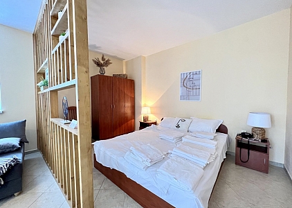 Bardzo duże studio 100 metrów od plaży w pobliżu Nesebyru. Zdjęcie 5