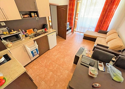 Cozy apartment overlooking the pool 600 meters from the sea. Photo 2