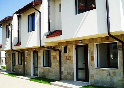 Таунхаус двумя спальнями в комплексе возле Несебра. Фото 1