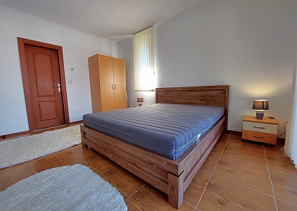 Prostorný městský dům s trávníkem ve velkém komplexu . Foto 34 Prostorný městský dům s trávníkem ve velkém komplexu . Foto 34